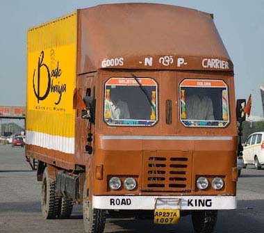 Badebhaiya packers Vehicle